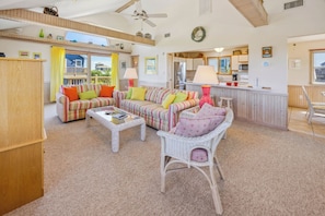 Surf or Sound Realty - 1044 - K Seas Legacy - Great Room -1