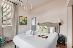 The Carriage House | Revival St Collection