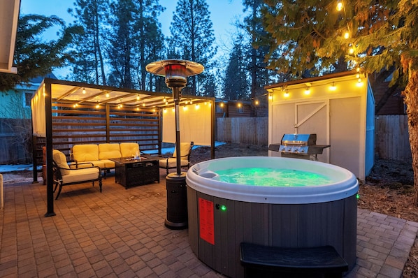 Awesome Patio with a Hot Tub