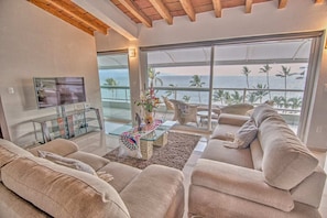 Living room with views of the bay