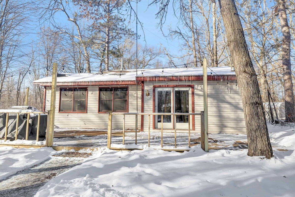 The Perfect Woodland Retreat just Minutes to Town