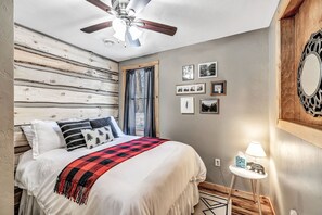 Full size bedroom! 