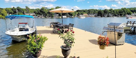 Enjoy Lake Hopatcong at Bridgeside Lake Retreat!