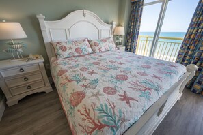 King Bed in Main Bedroom