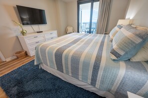 Main Bedroom that Overlooks the Ocean