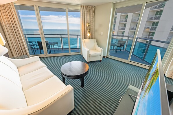 Large Living Area with Views of the Ocean, Beautifully Decorated