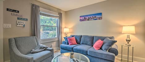 Charlotte Vacation Rental | 1BR | 1BA | 686 Sq Ft | Stairs Required