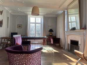 Spielezimmer