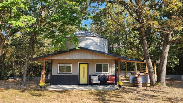The Grain Bin Cottage
