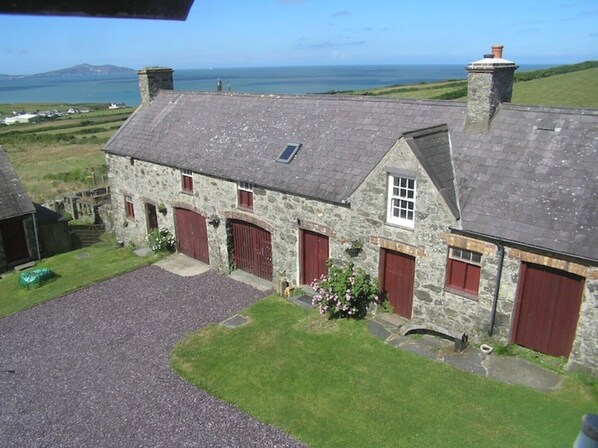 The Loft B&B  barn apartment for 2, cooked breakfast on your first morning.