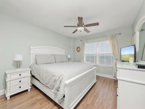 Primary Bedroom - King