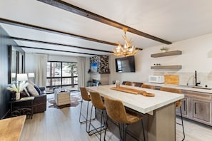 "Flooring","Hardwood","Floor","Indoors","Room"