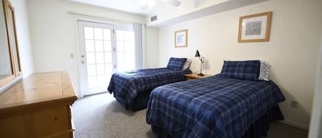 Guest Bedroom with Two Twin Beds