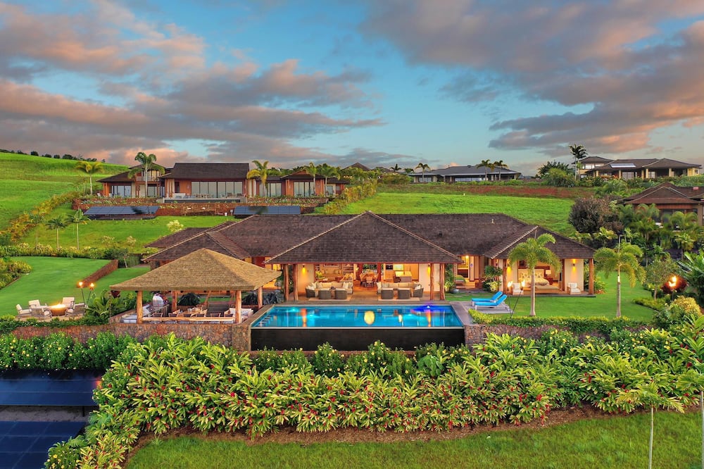 Kauai Luxury Estate with Ocean Views