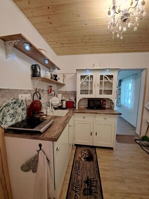 Tabelle, Gebäude, Interior Design, Fussboden, Holz, Flooring, Haus, Computertisch, Küche