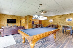 Game Room | Lower Level | TV Area | Dry Bar