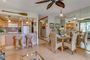 Living/Dining area