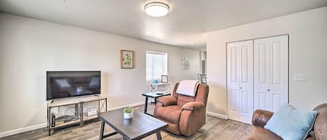 Carlsbad Vacation Rental | 3BR | 2BA | 2 Steps Required | 1,350 Sq Ft