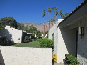 Front Courtyard View
