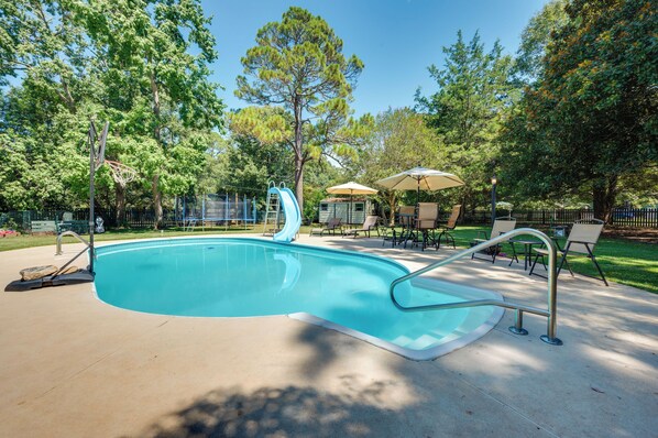 Fort Valley Vacation Rental | 5BR | 3.5BA | 4,128 Sq Ft | 2 Steps for Entry