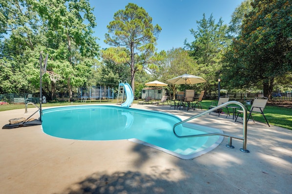 Fort Valley Vacation Rental | 5BR | 3.5BA | 4,128 Sq Ft | 2 Steps for Entry