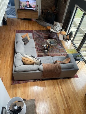 Open floor plan- living room 
