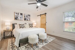 master bedroom with king size bed