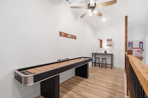 Spielezimmer