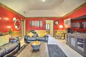 Living Room | Smart TV