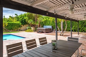 Poolside dining.