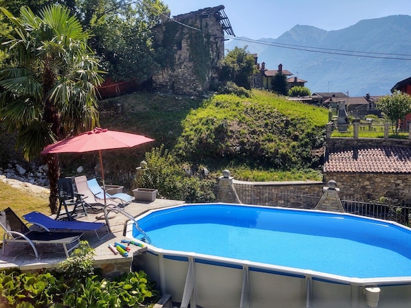 L'Eau, Propriété, Ciel, Plante, Piscine, La Nature, Bleu, Bleu Azur, Bâtiment, Mobilier De Jardin