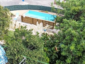 Schwimmbad, Freizeit, Resort, Schatten, Landscaping, Regenschirm, Hinterhof, Gartenmöbel, Eco Hotel, Water Feature