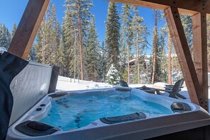 Private hot tub