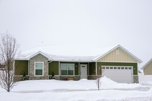 Exterior // Enjoy our beautiful front lawn with plenty of space for parking