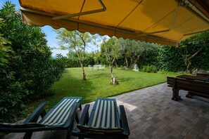 Veranda and garden at your doorstep