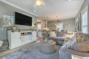 Living Room | Keyless Entry