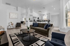 3026BransburyCourt(6)