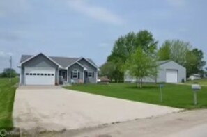 Nice long driveway for boat and car parking