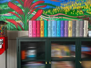 Experience the Silverthorne vibe year-round in our game room, featuring a stunning mural by a local artist that captures the beauty of the mountains and nature.