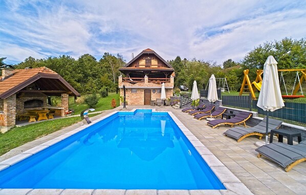pool
