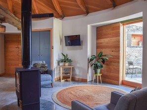 Living area | The Roondie, Cupar