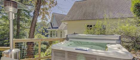 Regularly cleaned and maintained hot tub perfect for cool nights