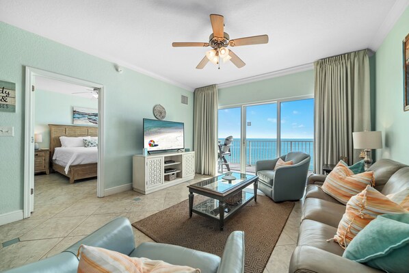 Welcome to Crystal Shores West 403!