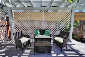 outdoor deck sitting area