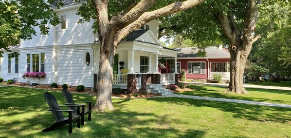 1915 Home Sits on a Third of an Acre on Historic Hill Avenue