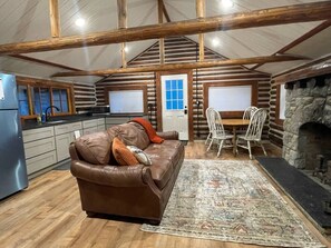 The great open floor plan makes this cabin very inviting.