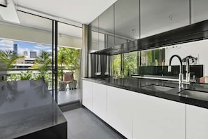CT Kitchen