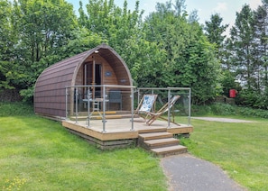 Dove Luxury Glamping Pod - Longnor Wood Holiday Park, Longnor, Nr. Buxton