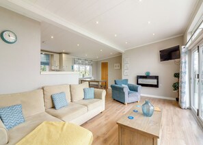 Osprey - Camper UK Leisure Park, Swinethorpe, Nr Lincoln