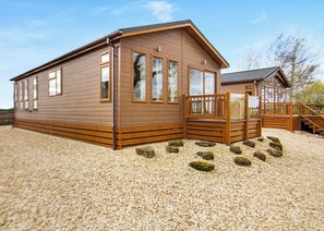 Goldfinch - Camper UK Leisure Park, Swinethorpe, Nr Lincoln